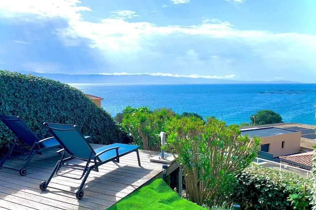 Ajaccio Maison Bord De Mer Dans Residence Avec Piscine Екстериор снимка