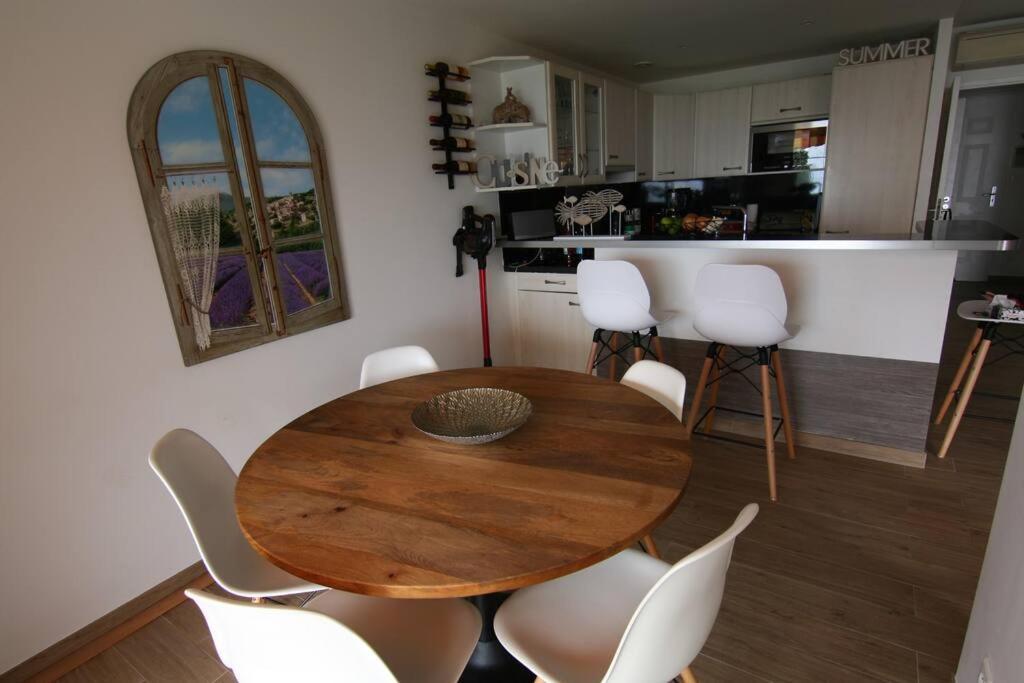 Ajaccio Maison Bord De Mer Dans Residence Avec Piscine Екстериор снимка